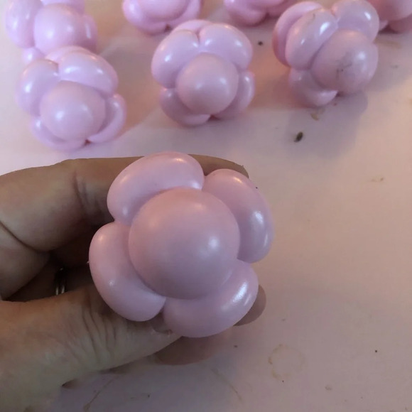 Ikea Skulptur Pink Porcelain Curtain Rod Finial . Could be used as handles-used - Picture 10 of 13